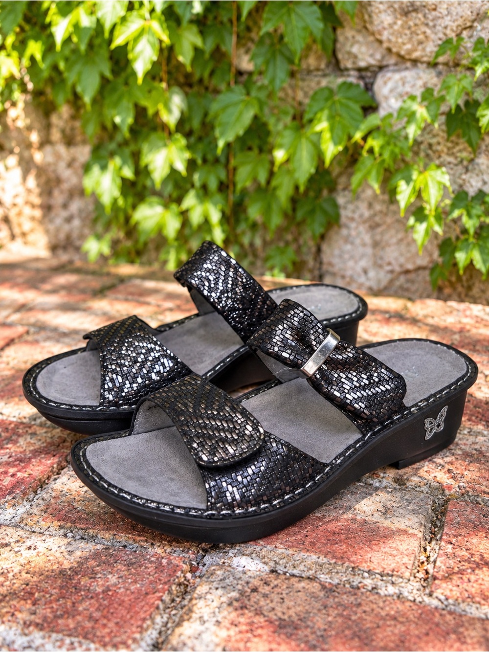 ALEGRIA Black and Metallic Platform Heel Slide Wedge Sandals, 38